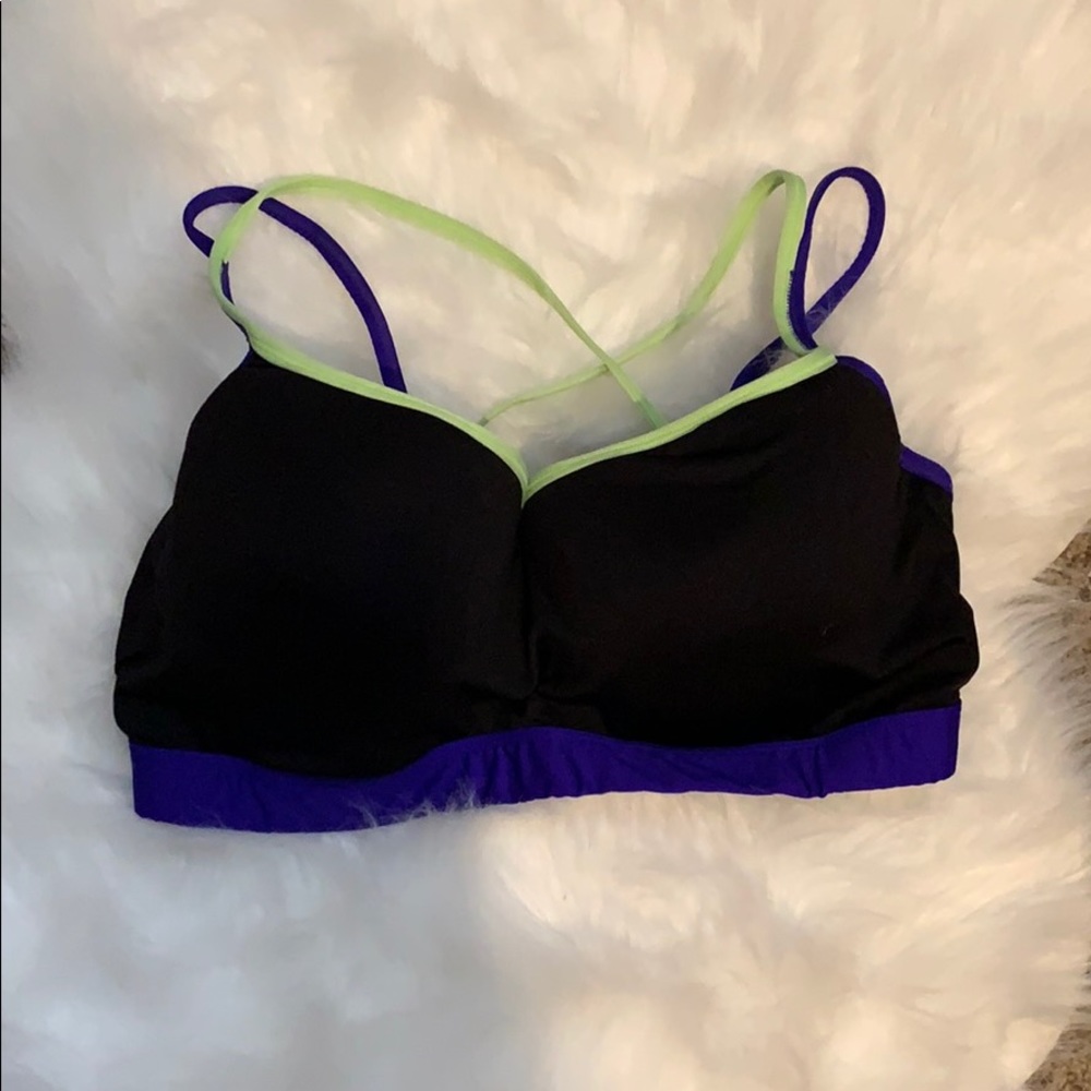 Sports bra